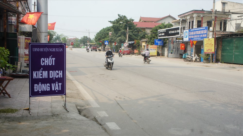 Tất cả các cửa ngỏ từ Nghệ An vao Hà Tĩnh đều có chốt kiểm dịch