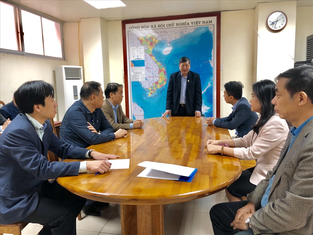 Phó Chủ tịch Thường trực Tổng LĐLĐVN phát biểu chỉ đạo tại Hội đồng thi tuyển chức danh Trưởng ban Tài chính Tổng LĐLĐVN và Viện phó Viện Công nhân Công đoàn. Ảnh: H.A