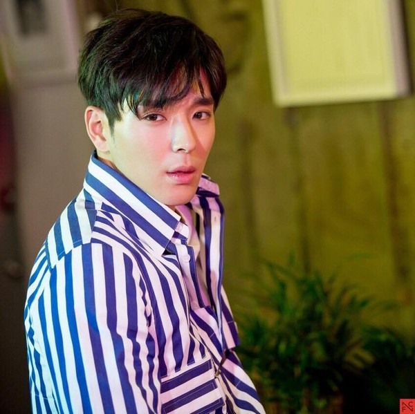 Cùng ngày, cảnh sát công bố đoạn tin nhắn liên quan tới việc Choi Joong Hoon (FT.Island) được lấp liếm trốn tội khi say xỉn lái xe vào 3 năm trước. Công ty chủ quản của Choi Joong Hoon lên tiếng xác nhận cáo buộc này.