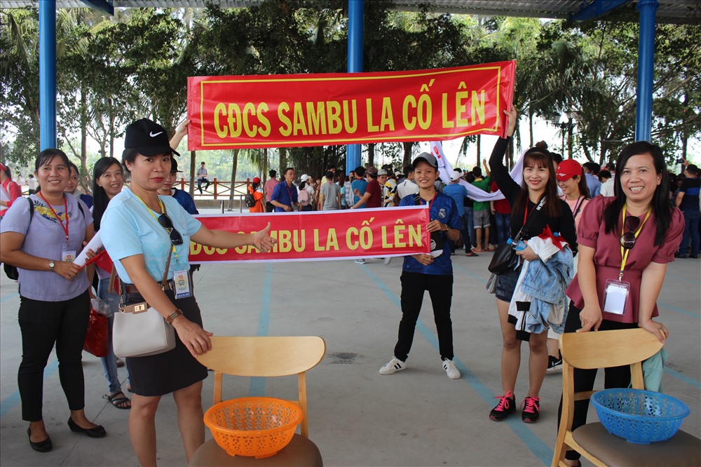 Đội nhà cố lên!