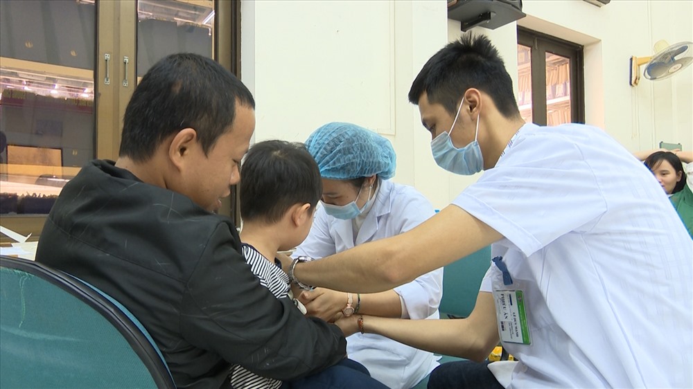 Số trẻ nhiễm sán lợn tiếp tục tăng.