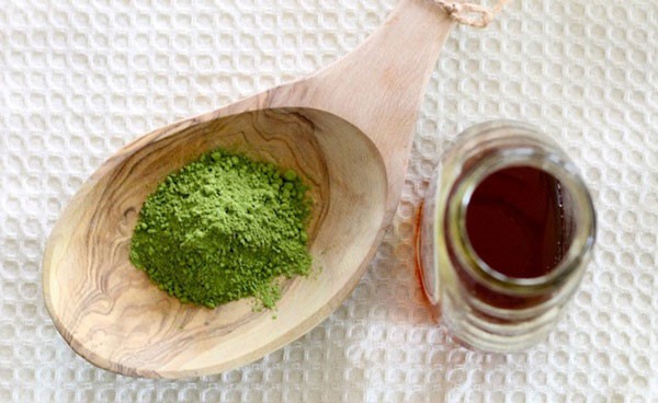 Mặt nạ mật ong trà xanh chữa mụn ẩn.