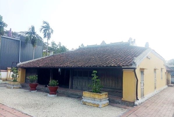 Sau thời gian bị giặc tàn phá, căn nhà được giữ nguyên, nhiều hạng mục khác bị phá bỏ