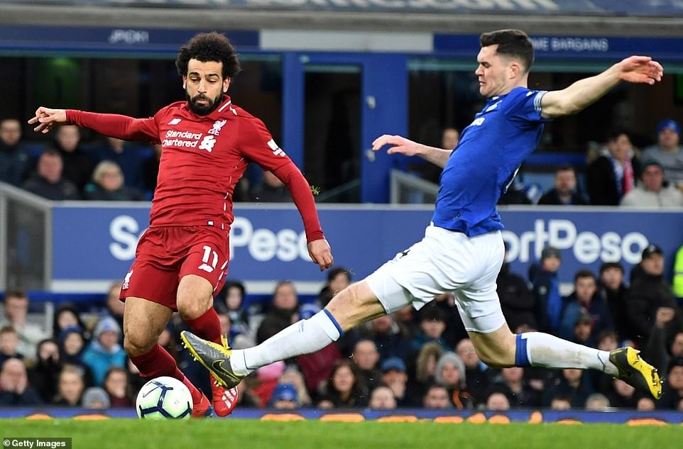 Mohamed Salah dù dứt điểm nhiều nhưng lại kém duyên với bàn thắng thời gian gần đây. Ảnh: Getty Images.