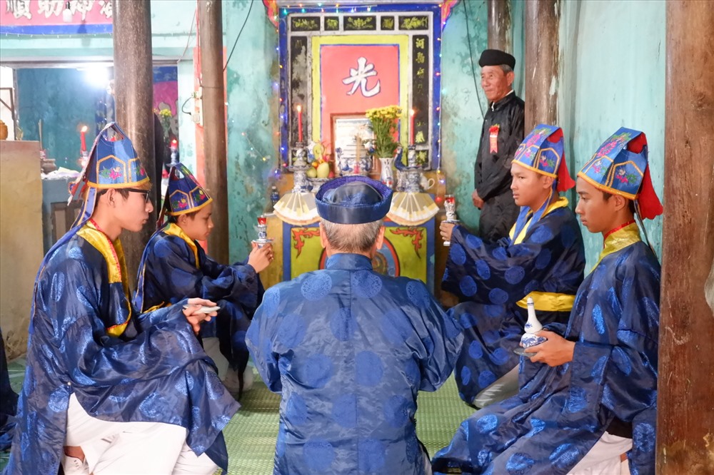 Phần lễ diễn ra trang trọng, tôn nghiêm