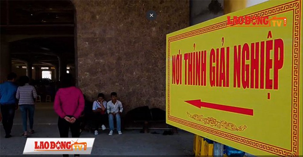 Bạn đọc cho rằng cần dẹp bỏ ngay những việc gọi ma, thỉnh “vong báo oán“.