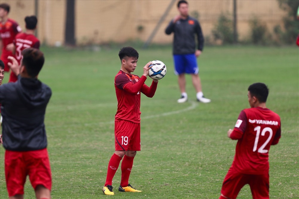Quang Hải tiếp tục sở hữu số áo quen thuộc ở ĐT Việt Nam cũng như Hà Nội FC. Ảnh S.T