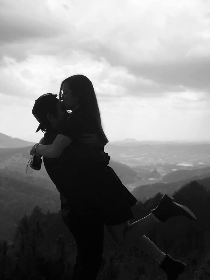 Nhiều lần đối mặt với tin đồn chia tay nhưng Hoài Lâm và Bảo Ngọc vẫn lặng lẽ chứng minh tình yêu bền chặt.