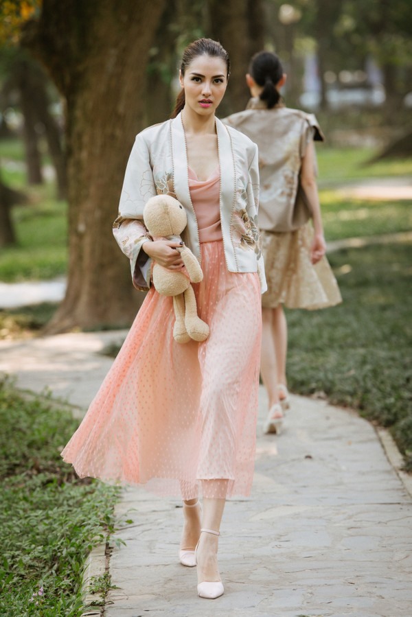 Người mẫu Hồng Quế.