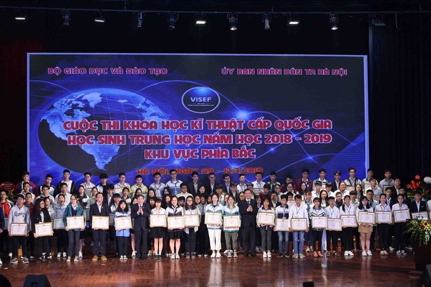 Các thí sinh dự thi Cuộc thi Khoa học kĩ thuật năm 2019 khu vực phía Bắc. Ảnh: TL