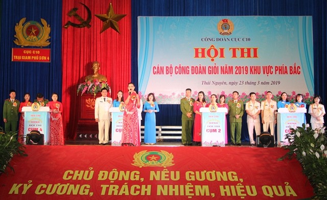 Các đội thi của 4 Cụm tại hội thi. Ảnh: CĐ Cục 10
