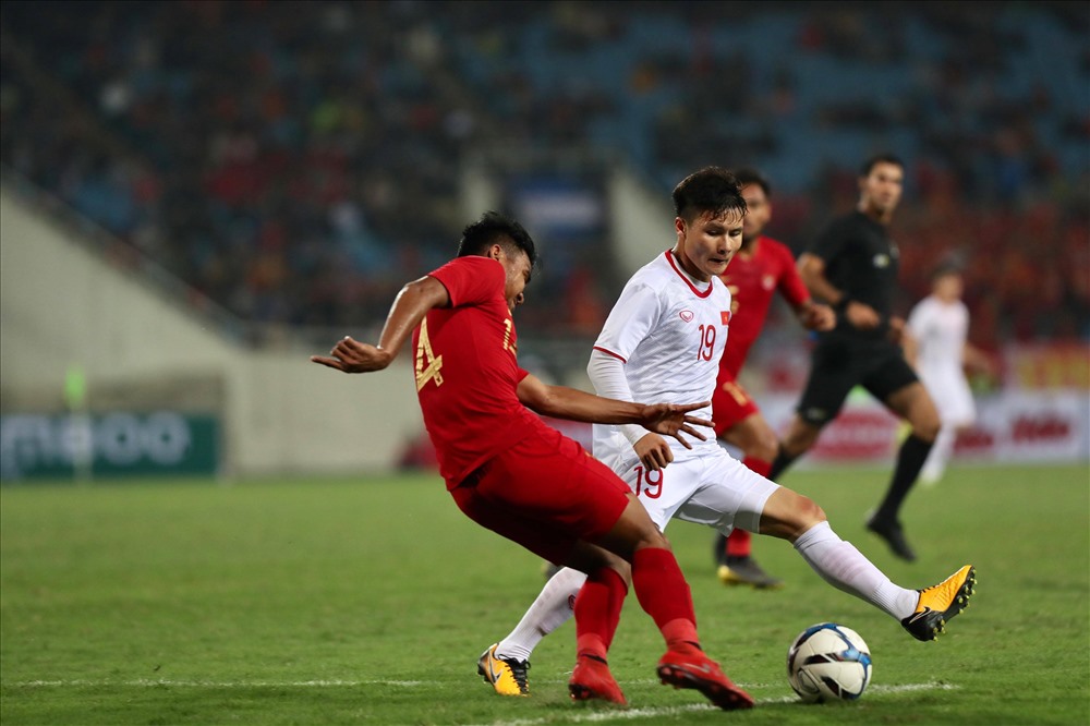Sau khi phải dự bị ở trận gặp U23 Brunei, Quang Hải đã được HLV Park Hang-seo điền tên trong đội hình chính.