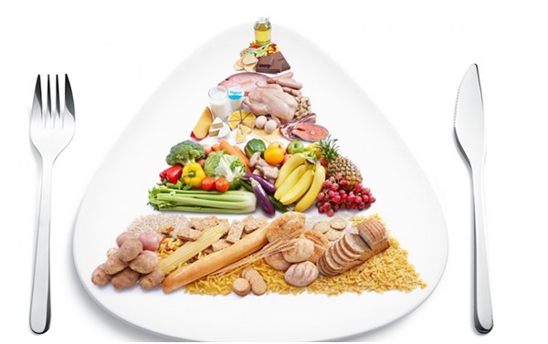 Không chỉ ăn những thứ mẹ thích mà phải ăn đủ những chất cần thiết