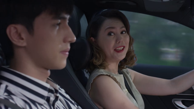 Hoài Xuân luôn biết cách khiến Tùng không thể phản kháng.