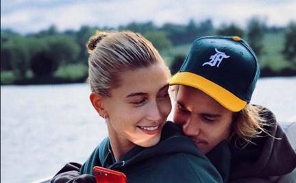 Nam ca sĩ Justin Bieber và Haley.