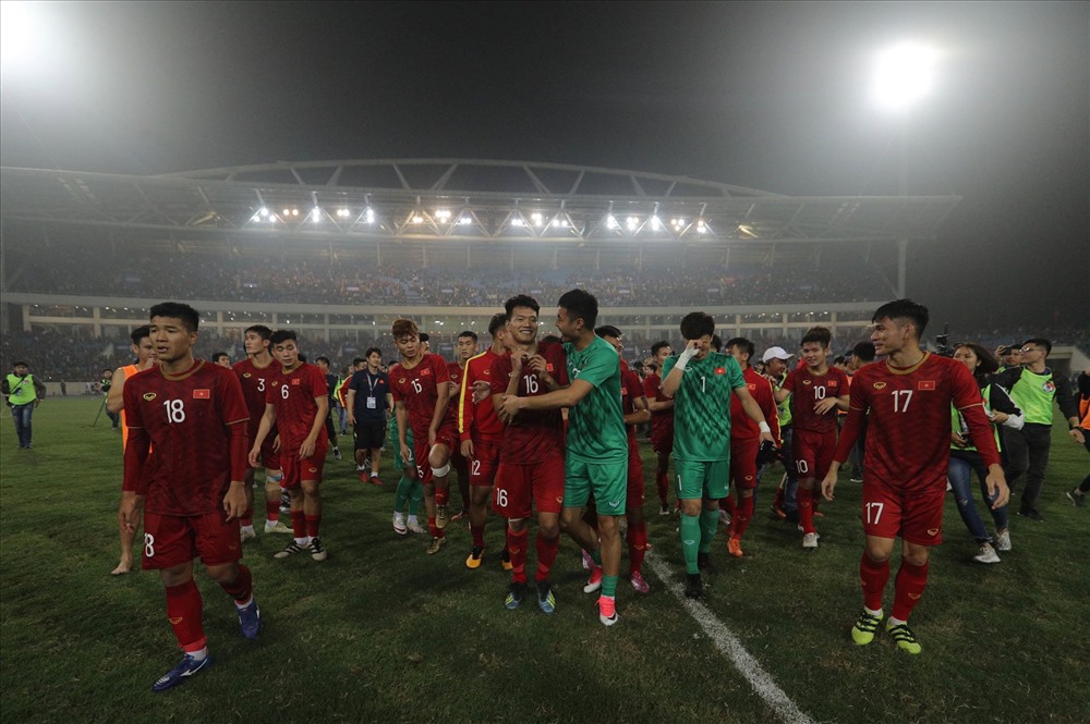 Chiến thắng khó tin 4-0 trước đại kình địch Thái Lan, U23 Việt Nam đoạt vé dự VCK U23 châu Á 2020 - giải đấu mà thầy trò HLV Park Hang Seo đang là đương kim Á quân, sau 3 trận toàn thắng, với ngôi nhất bảng K.
