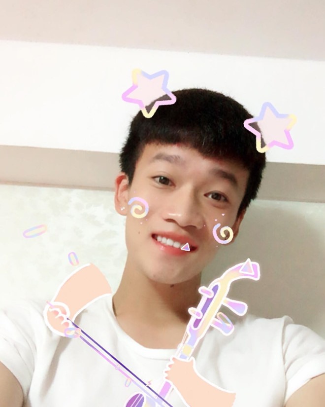 Khoảnh khắc đáng yêu của Hoàng Đức.
