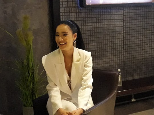 Nhã Phương hào hứng vì phim sản xuất đầu tay đoạt giải thưởng.