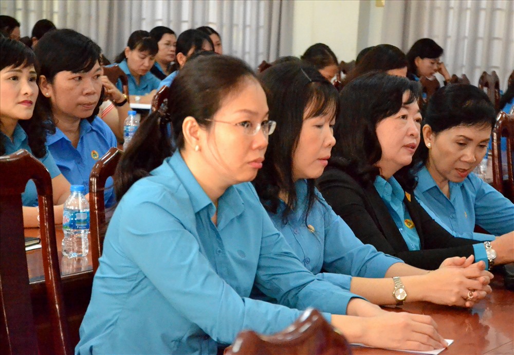 Đại biểu dự buổi họp mặt. Ảnh: Lục Tùng