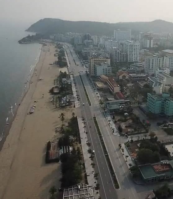 Các hoạt động lễ hội sẽ diễn ra chủ yếu ở đường Hồ Xuân Hương ven biển Sầm Sơn. Ảnh: X.H