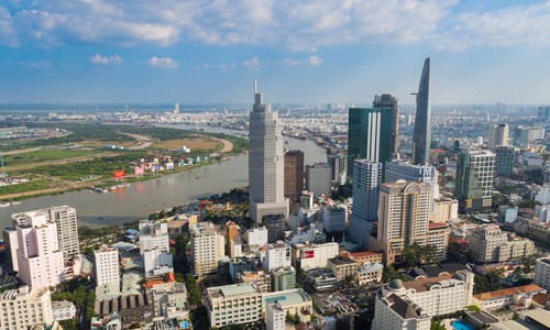 Giá căn hộ tại TP HCM đang tăng lên do tác động của phân khúc hạng sang. Ảnh: Vũ Lê