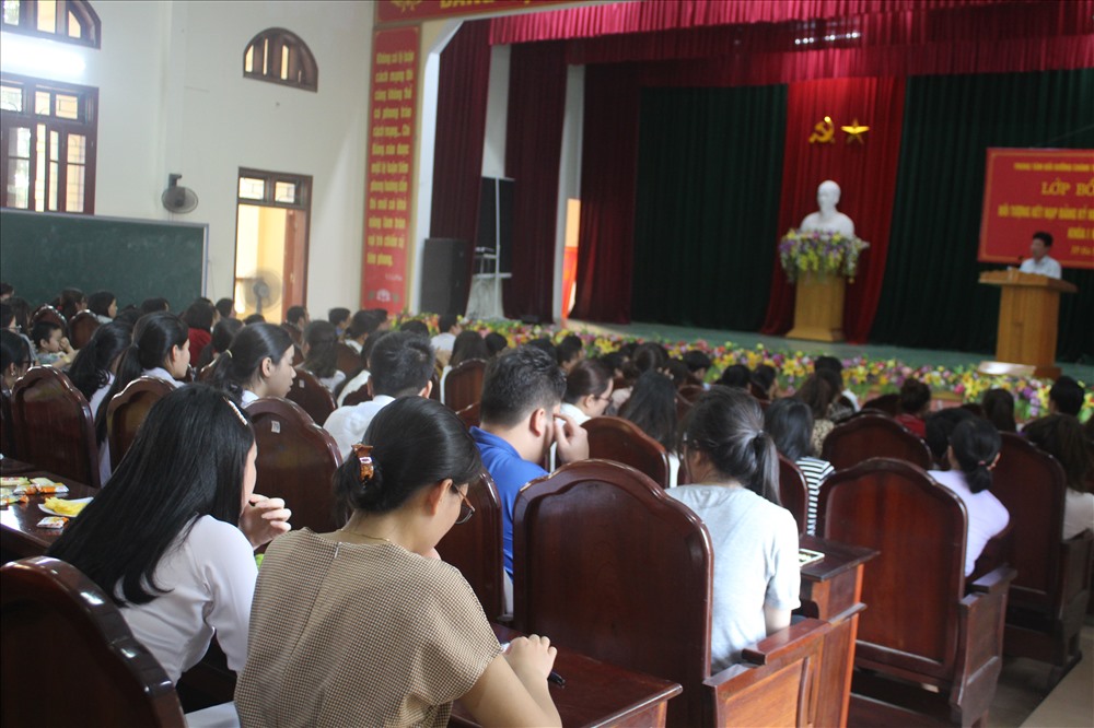 Các học viên tại buổi lễ bế giảng