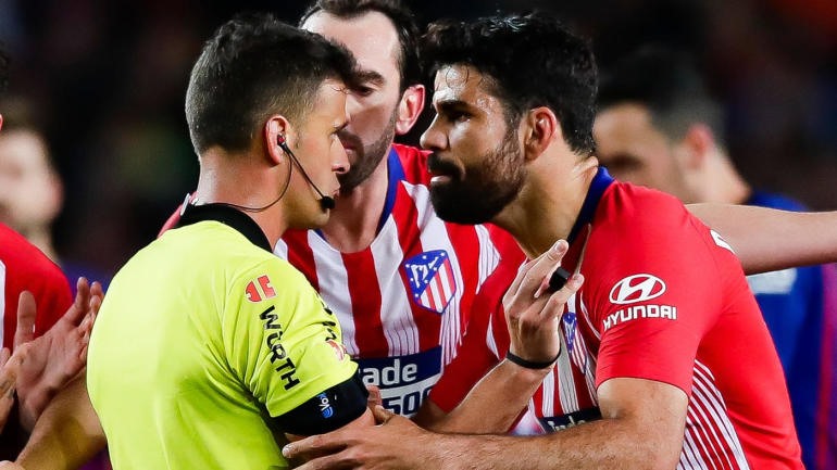 Diego Costa nhận án phạt nặng vì xúc phạm trọng tài. Ảnh CBS Sports
