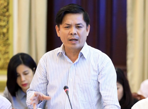 Bộ trưởng Giao thông Vận tải Nguyễn Văn Thể trong buổi làm việc chiều nay. Ảnh: Hữu Công