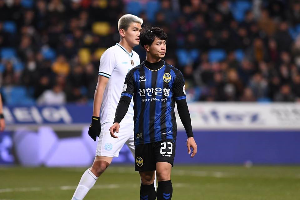 Công Phượng chỉ được ra sân từ đầu hiệp 2 (Ảnh: Incheon United)