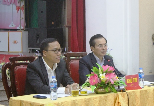 Ông Lê Ngọc Hoa và ông Nguyễn Hoàng Long chủ trì buổi họp báo. Ảnh: Trần Tuấn