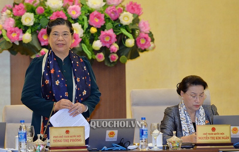 Phó Chủ tịch Thường trực Quốc hội Tòng Thị Phóng phát biểu tại buổi làm việc. Ảnh Q.H