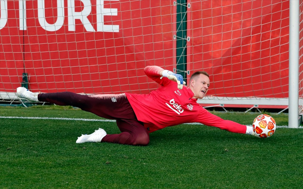Bên phía Man United có De Gea, Barcelona cũng sở hữu Ter Stegen. Anh là một trong những thủ môn xuất sắc nhất thế giới ở thời điểm hiện tại. Ảnh: FC Barcelona.
