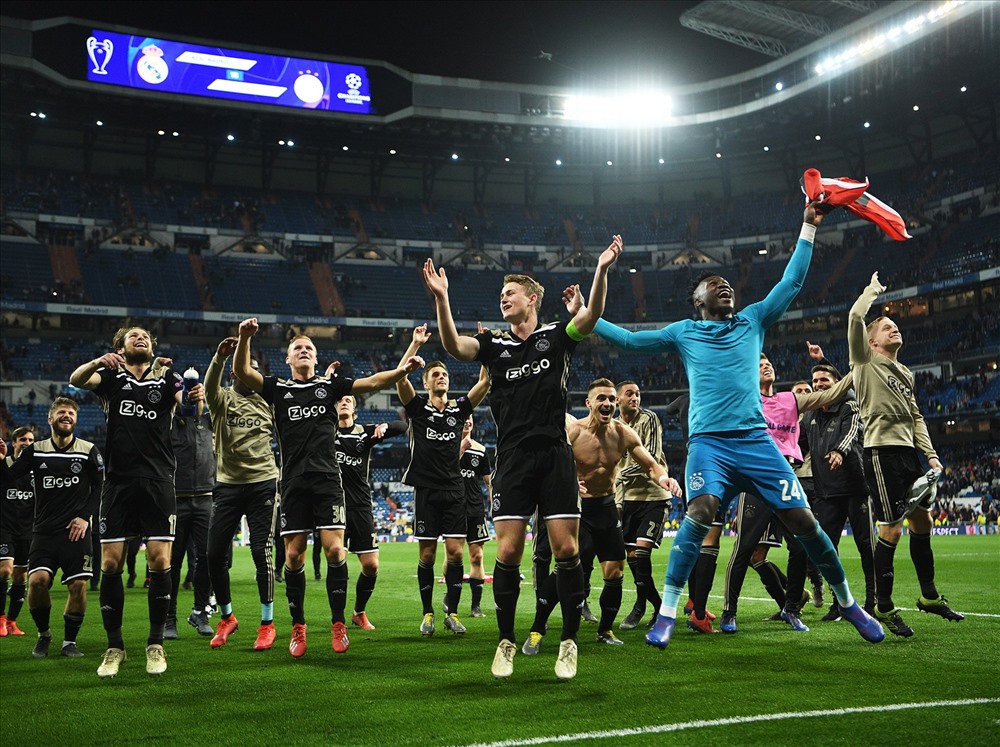 Kì tích tại Bernabeu ở vòng 1/8. Ảnh: Independent.