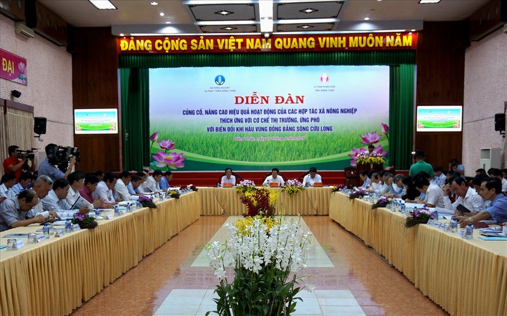 Quang cảnh Diễn đàn. Ảnh: LT