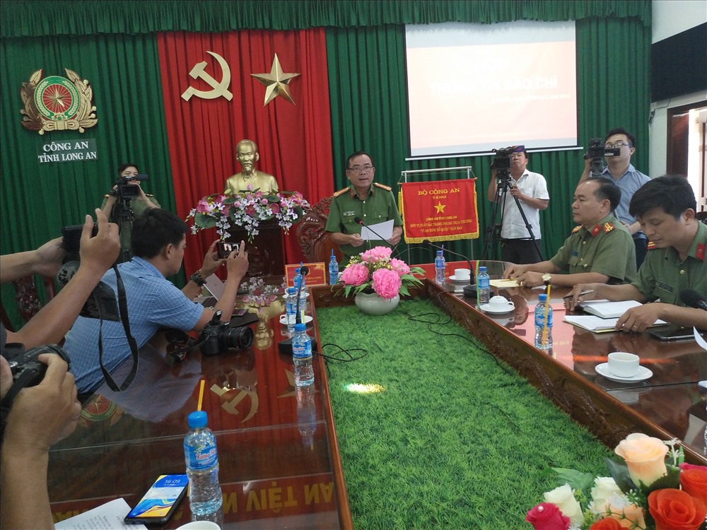Công an tỉnh Long An họp báo thông tin về vụ án.