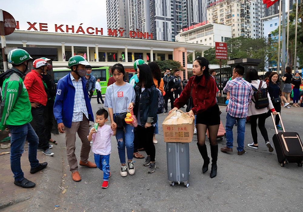 Bến xe Mỹ Đình.