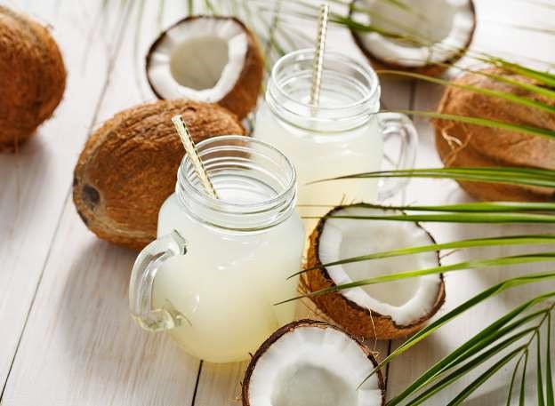 Nước dừa không phải lúc nào cũng là loại đồ uống tốt nhất cho sức khỏe con người. Ảnh: Báo NMS