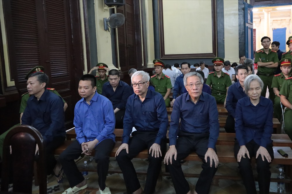Các bị cáo tại phiên tòa