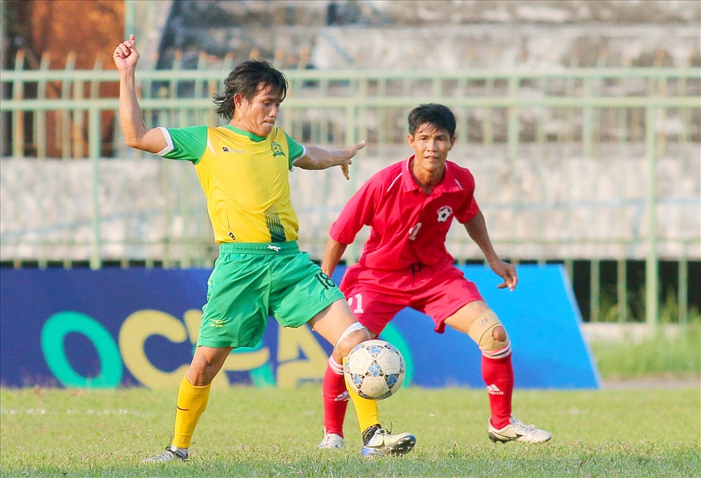 Trạn Chung kết diễn ra với thế trận lấn lướt và chiến thắng chung cuộc 4-1 cho Đồng Tháp 2. Ảnh: Dương Thu