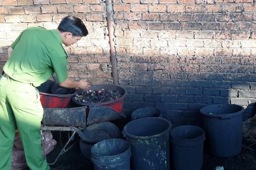 Hiện trường vụ trộn tạp chất tại cơ sở bà Loan.