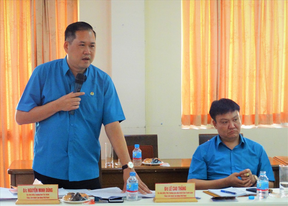 Ông Nguyễn Minh Dũng, Trưởng Ban Tài chính Tổng LĐLĐVN, phát biểu tại hội nghị. Ảnh Anh Tú.