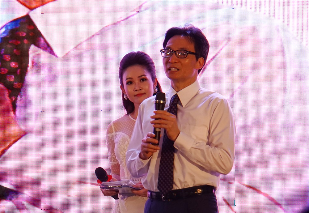 Phó Thủ tướng Vũ Đức Đam cho rằng các dự án điện gió, điện mặt trời được vận hành thể hiện cam kết của Việt Nam trong phát triển năng lượng sạch, bảo vệ môi trường, phát triển bền vững.