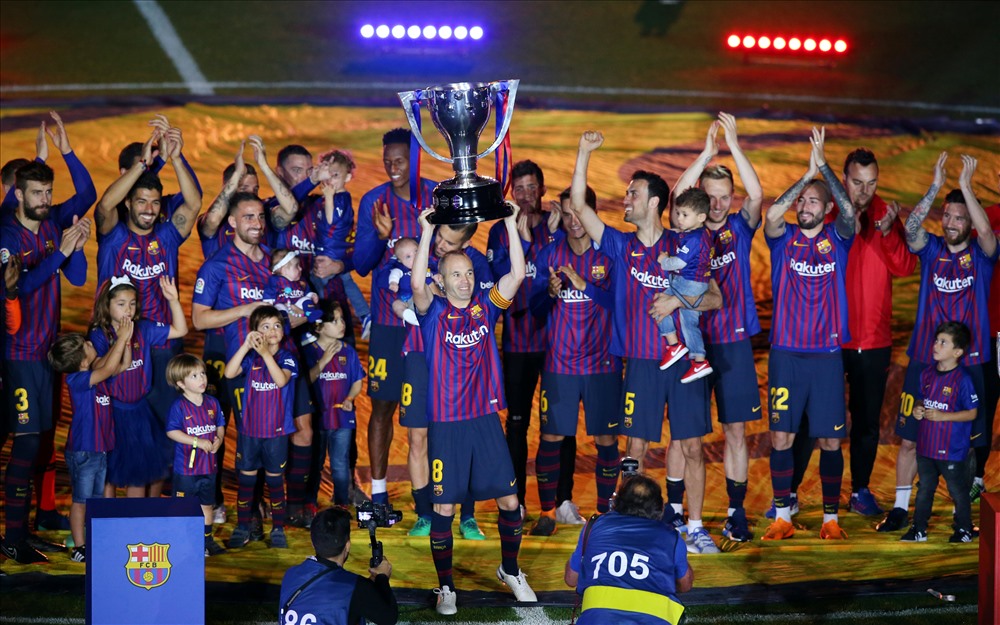 Barca rất có thể sẽ lên ngôi vô địch ở trận gặp Levante rạng sáng mai.