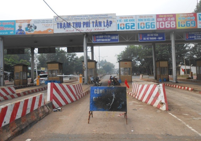 Trạm thu phí BOT Tân Lập trên đường ĐT 741. Ảnh: Đ.A
