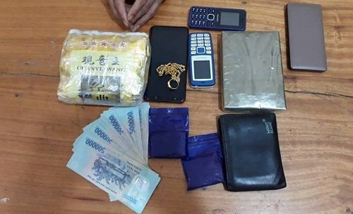 Tang vật lực lượng chức năng thu giữ sau khi bắt các đối tượng