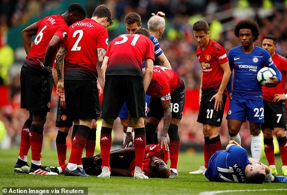 Bailly tiếp tục tái phát chấn thương. Ảnh: Reuters.