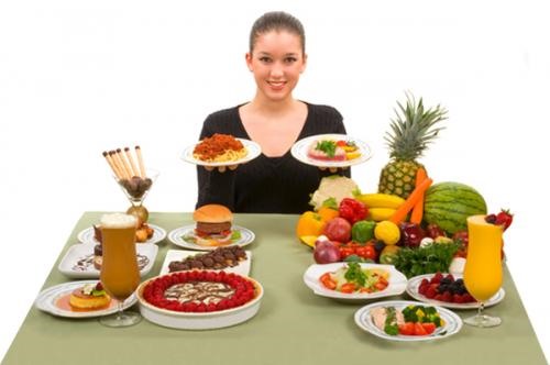 Môi trường sống bị ô nhiễm không khí, cần có một chế độ ăn hợp lí.