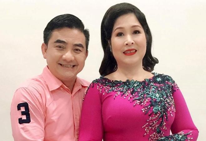 Nghệ sĩ hài Anh Vũ và nghệ sĩ hài Hồng Vân.