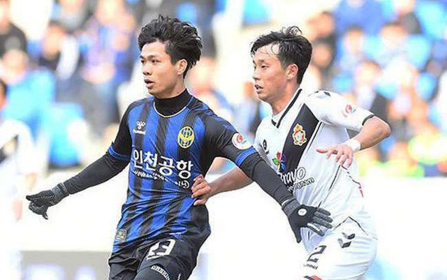 Công Phượng tỏ ra đơn độc trên hàng công chủ nhà (Ảnh: Incheon United)