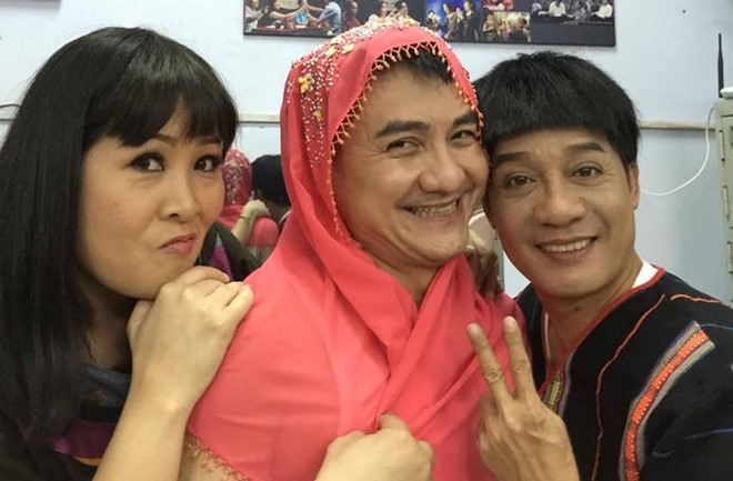 NSND Hồng Vân, Anh Vũ, Minh Nhí lúc nào cũng nghĩa tình bên nhau.
